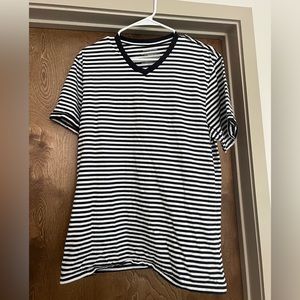 Mens Amazon Essentials Black and White Striped Tshirt Size Medium